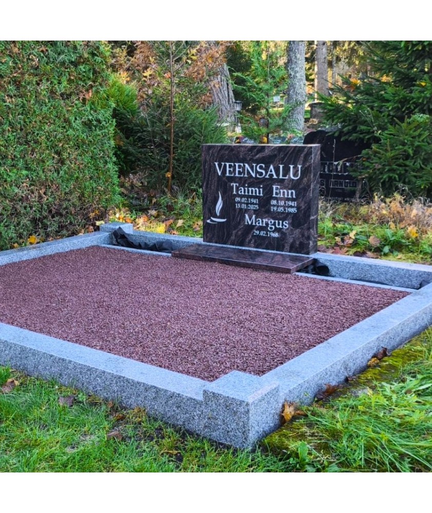 Ограды и кладбищенские принадлежности - фонари, Могильные вазы