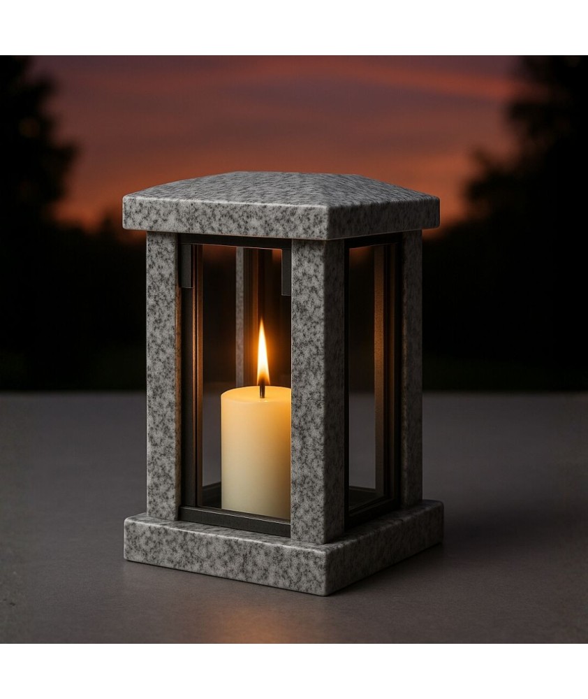 Гранитный могильный фонарь