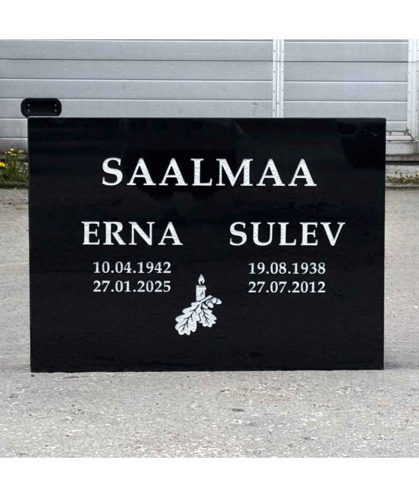 При заказе памятникa гравировка имени и чисел бесплатно