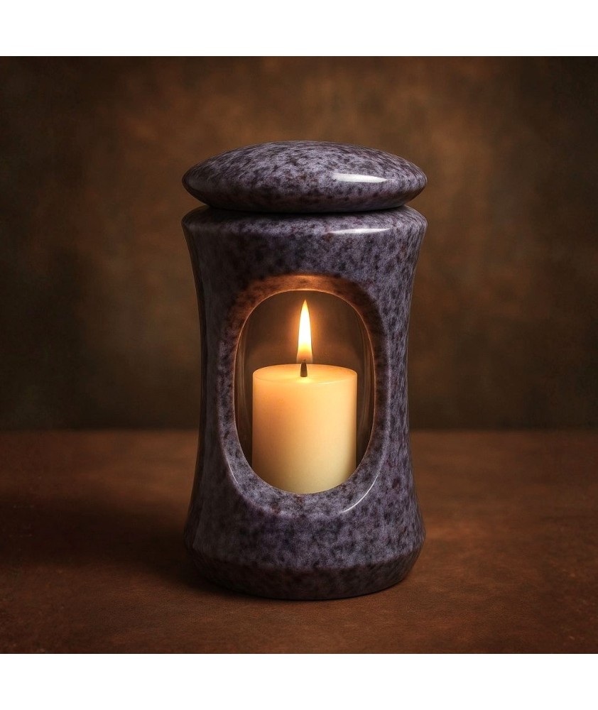 Гранитный могильный фонарь