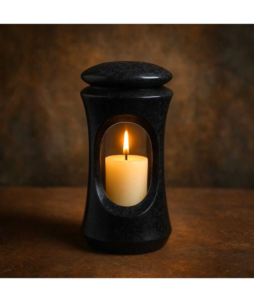 Гранитный могильный фонарь